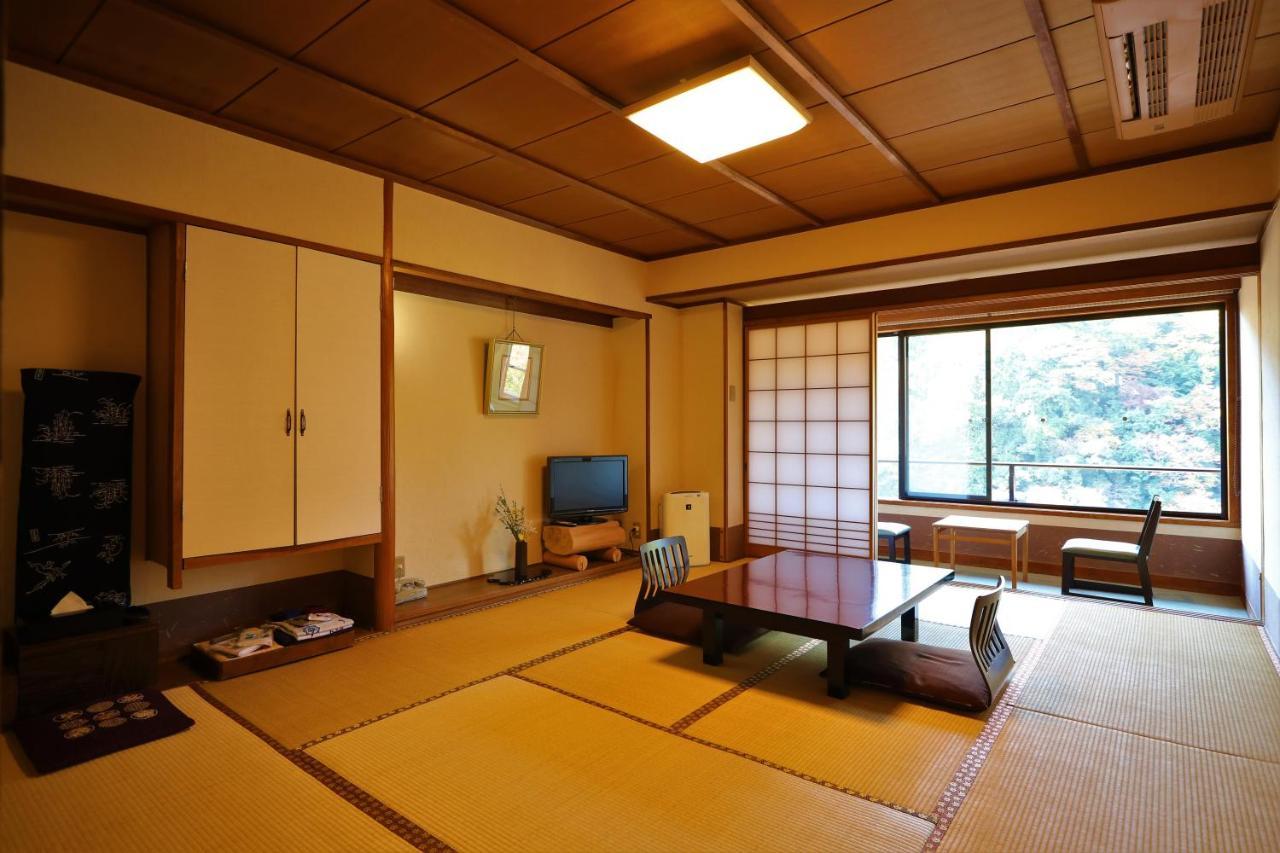 Momijiya Honkan Takaosansou Kyoto Bagian luar foto